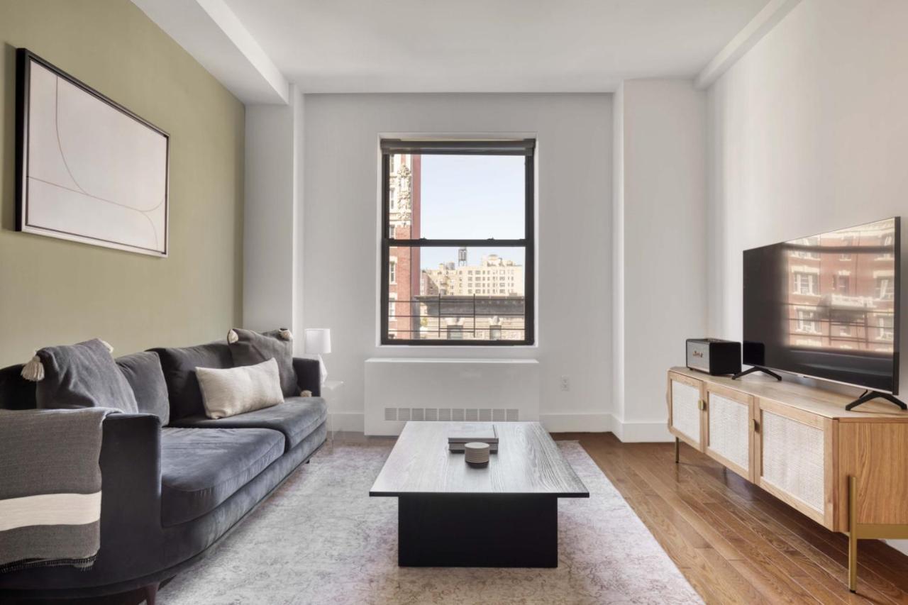 Apartment Uws 1br W Doorman Gym Nr Central Park Nyc-900