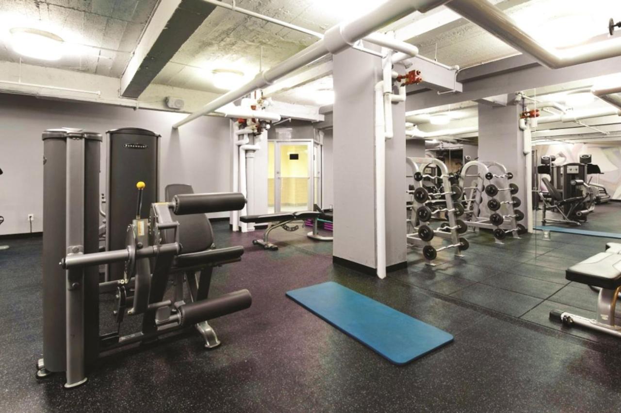 Uws 1br W Doorman Gym Nr Central Park Nyc-900 New York